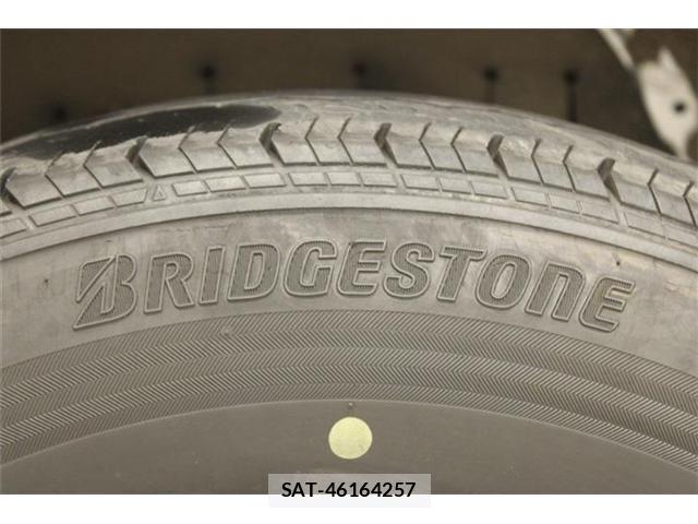 Toyota HIACE VAN 2022-06 8314703-26