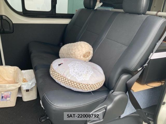 Toyota HIACE VAN 2025-04 8314689-12