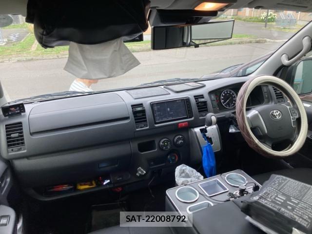 Toyota HIACE VAN 2025-04 8314689-13