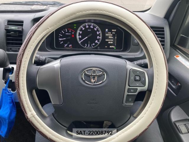Toyota HIACE VAN 2025-04 8314689-18