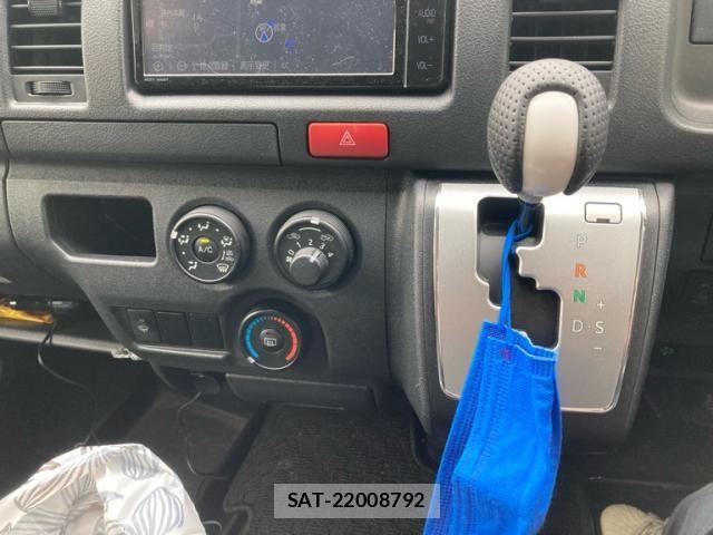 Toyota HIACE VAN 2025-04 8314689-22