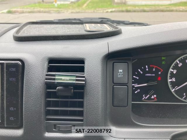 Toyota HIACE VAN 2025-04 8314689-24