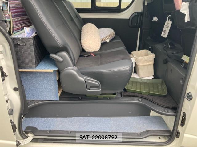 Toyota HIACE VAN 2025-04 8314689-28