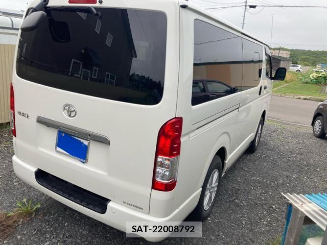 Toyota HIACE VAN 2025-04 8314689-3