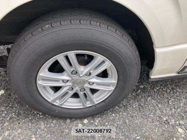 Toyota HIACE VAN 2025-04 8314689-6
