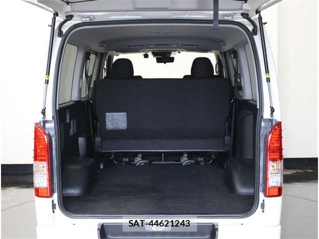 Toyota HIACE VAN 2025-12 8314686-23