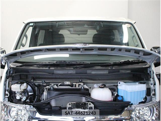 Toyota HIACE VAN 2025-12 8314686-24