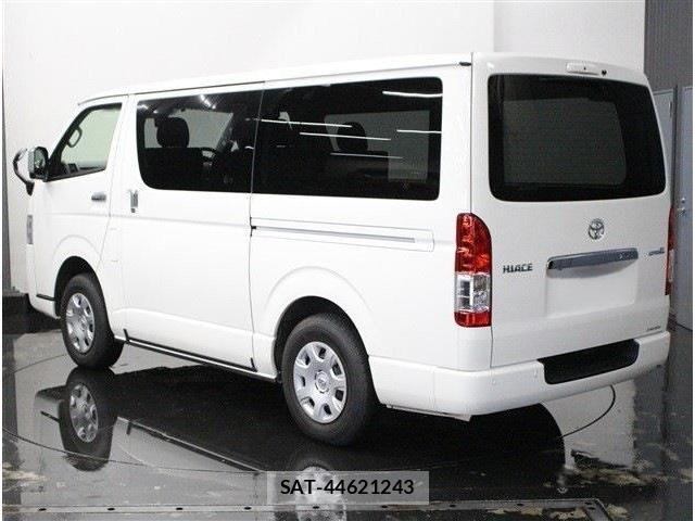 Toyota HIACE VAN 2025-12 8314686-3