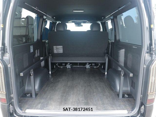 Toyota HIACE VAN 2019-01 8314691-14