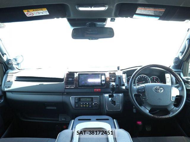 Toyota HIACE VAN 2019-01 8314691-2