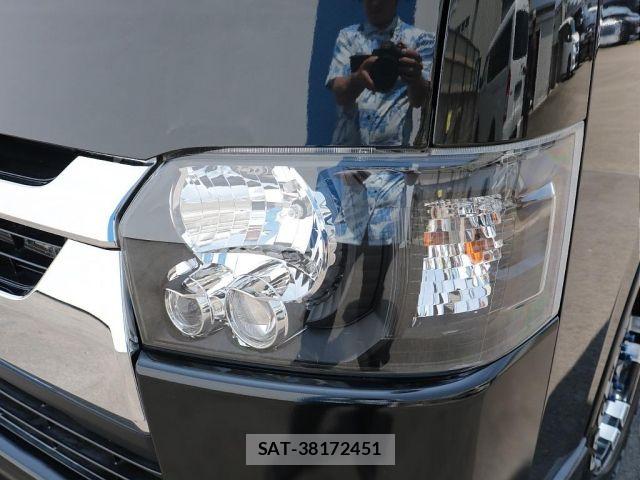 Toyota HIACE VAN 2019-01 8314691-8