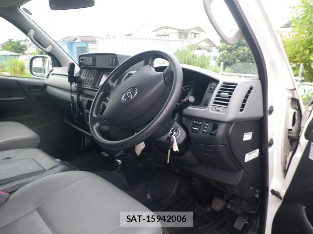 Toyota HIACE VAN 2007-12 8314693-2