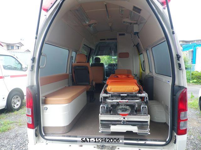 Toyota HIACE VAN 2007-12 8314693-8