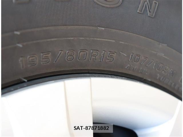 Toyota HIACE VAN 2020-07 8314690-25