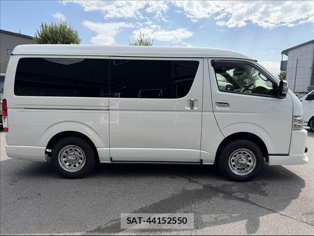 Toyota HIACE VAN 2021-03 8314692-12