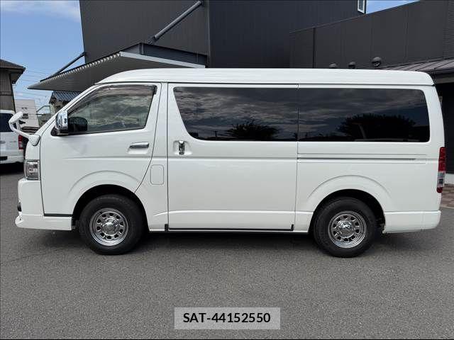 Toyota HIACE VAN 2021-03 8314692-13