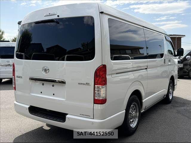 Toyota HIACE VAN 2021-03 8314692-14