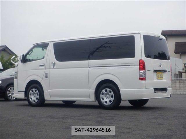 Toyota HIACE VAN 2023-09 8314680-2