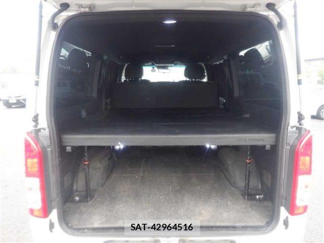 Toyota HIACE VAN 2023-09 8314680-7