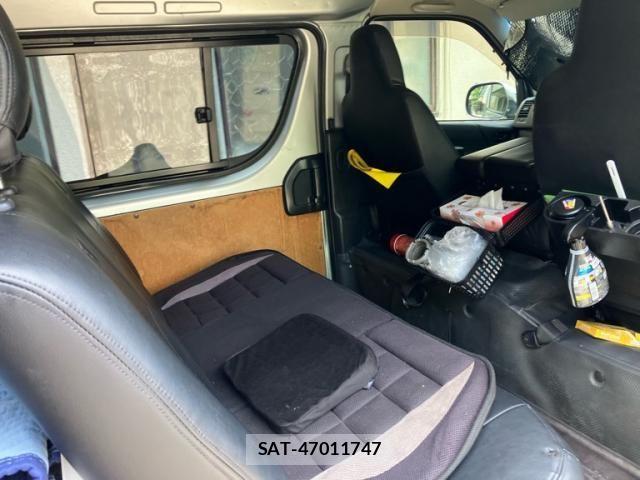 Toyota HIACE VAN 2012-02 8314708-13