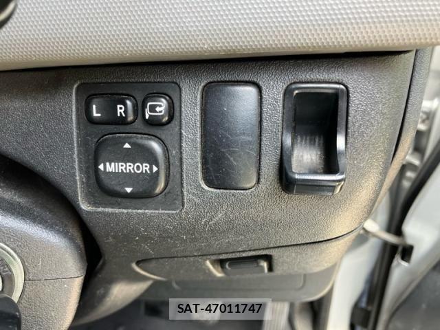 Toyota HIACE VAN 2012-02 8314708-17