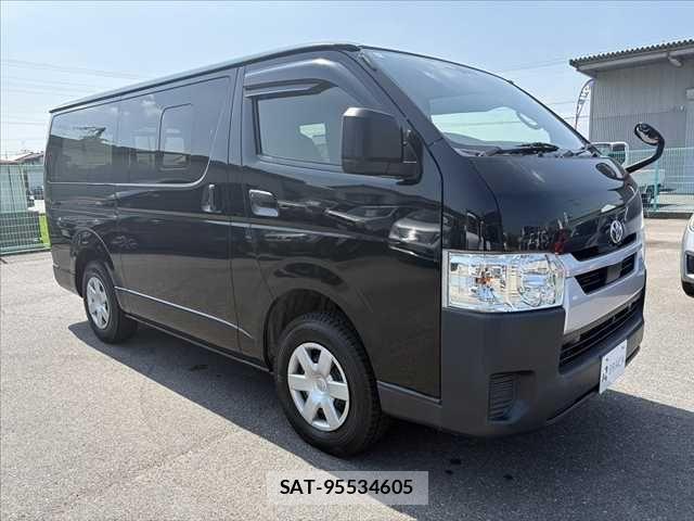 Toyota HIACE VAN 2022-02 8314700-9