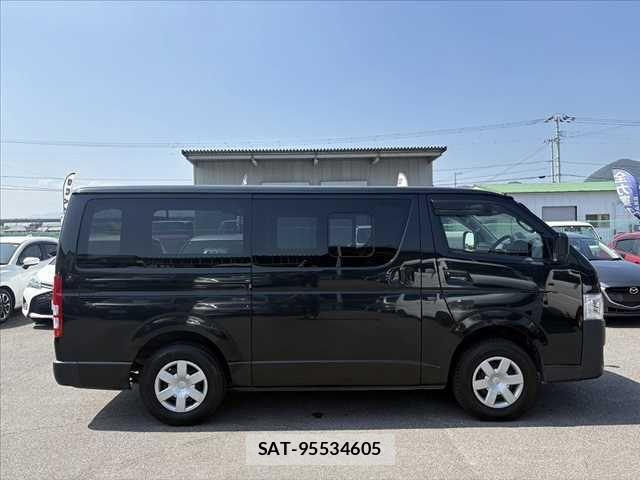 Toyota HIACE VAN 2022-02 8314700-10