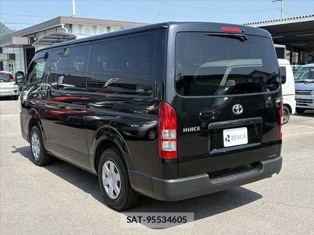 Toyota HIACE VAN 2022-02 8314700-12