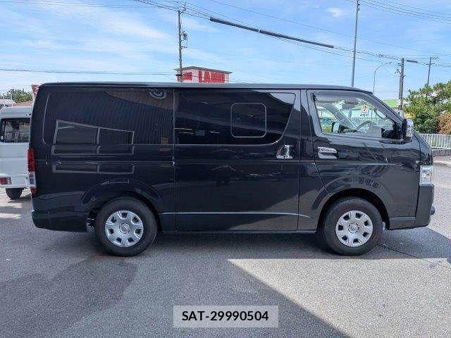 Toyota HIACE VAN 2021-06 8314696-17