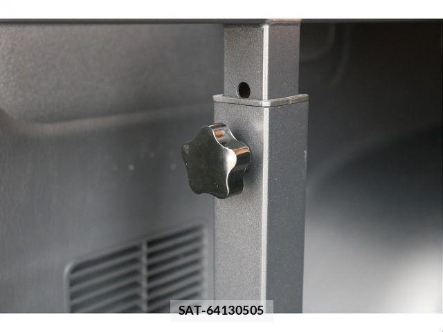 Toyota HIACE VAN 2024-01 8314681-17