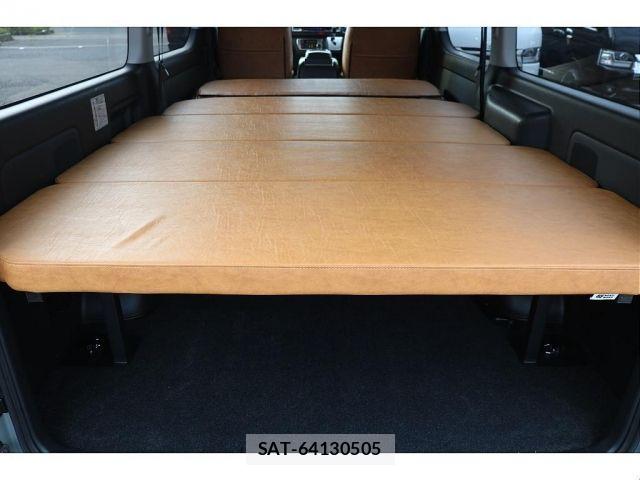 Toyota HIACE VAN 2024-01 8314681-19