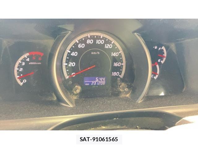 Toyota HIACE VAN 2006-04 8314709-19