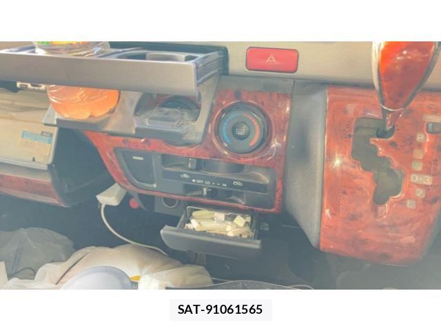 Toyota HIACE VAN 2006-04 8314709-21
