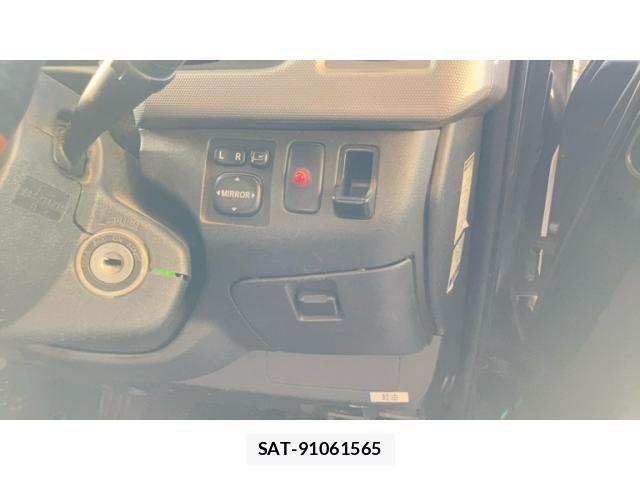Toyota HIACE VAN 2006-04 8314709-5