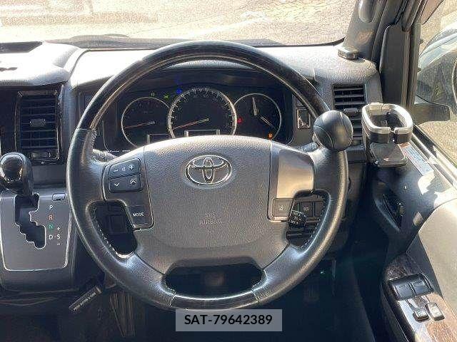 Toyota HIACE VAN 2019-05 8314698-13