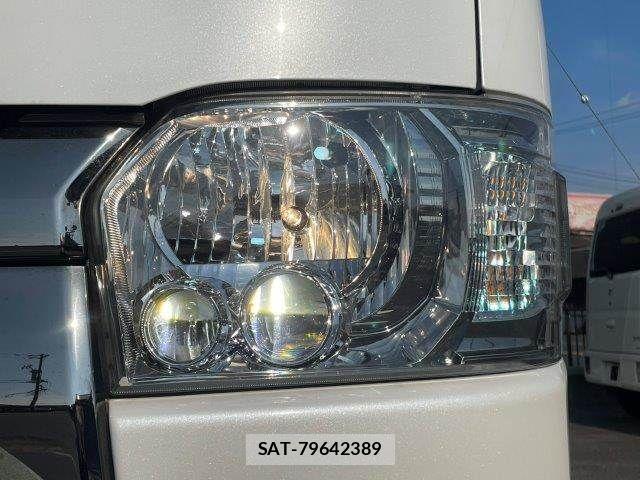Toyota HIACE VAN 2019-05 8314698-14
