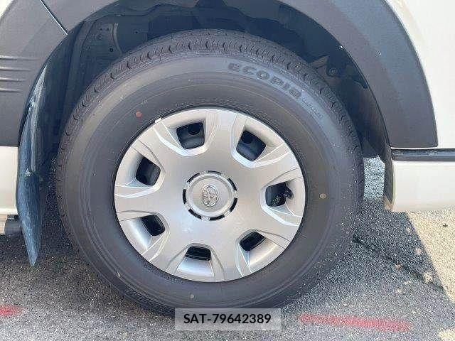 Toyota HIACE VAN 2019-05 8314698-16