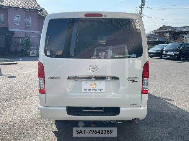 Toyota HIACE VAN 2019-05 8314698-21