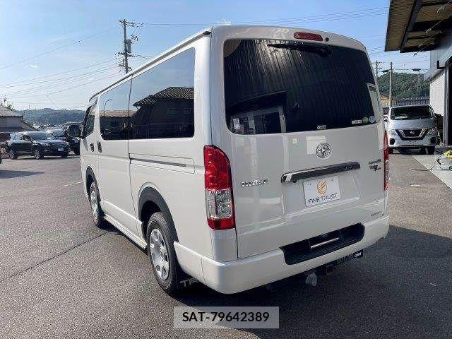 Toyota HIACE VAN 2019-05 8314698-22
