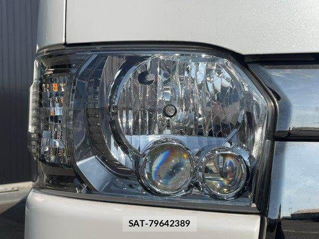 Toyota HIACE VAN 2019-05 8314698-25