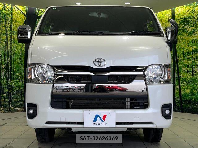 Toyota HIACE VAN 2022-04 8336089-12