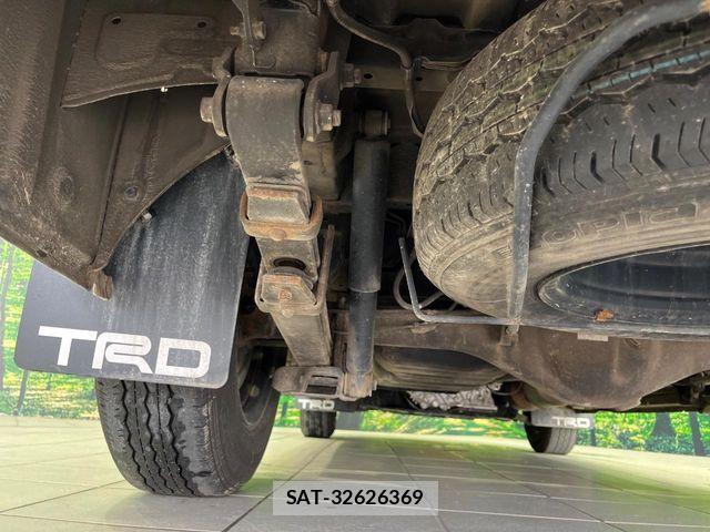 Toyota HIACE VAN 2022-04 8336089-19