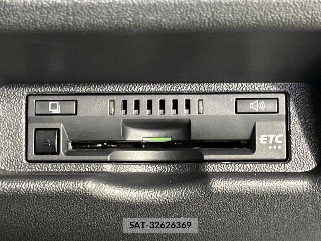 Toyota HIACE VAN 2022-04 8336089-6