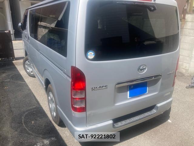 Toyota HIACE VAN 2006-10 8336094-3