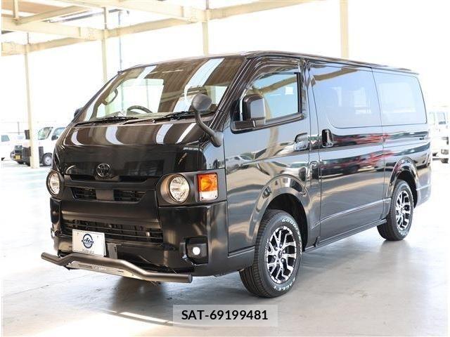 Toyota HIACE VAN 2026-03 8336086-0