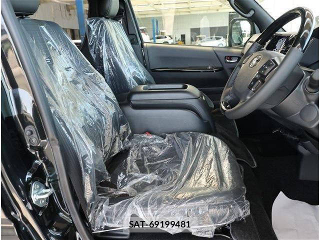 Toyota HIACE VAN 2026-03 8336086-11