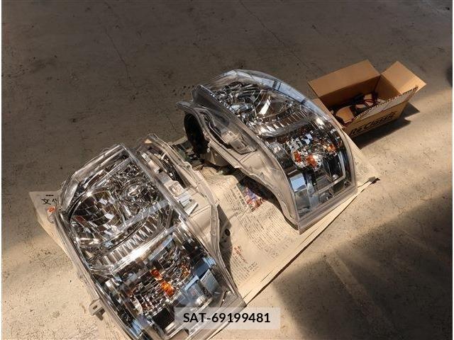 Toyota HIACE VAN 2026-03 8336086-16