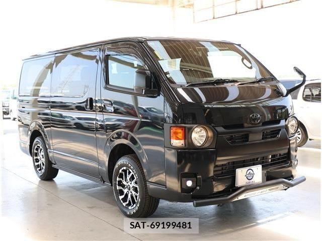 Toyota HIACE VAN 2026-03 8336086-20