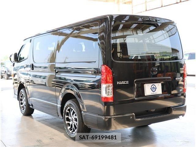 Toyota HIACE VAN 2026-03 8336086-22