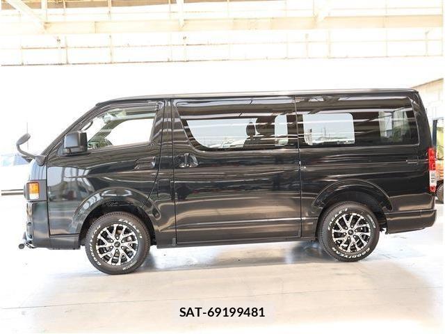 Toyota HIACE VAN 2026-03 8336086-23
